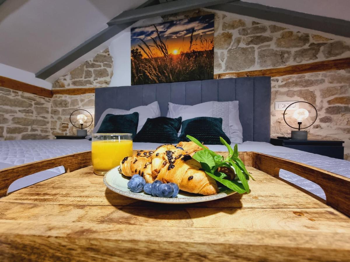 Vela & Vega Appartement Višnjan Buitenkant foto