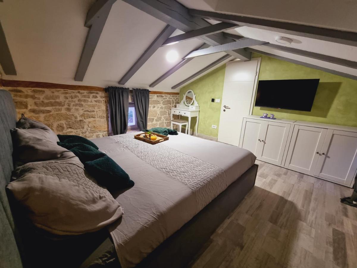 Vela & Vega Appartement Višnjan Buitenkant foto