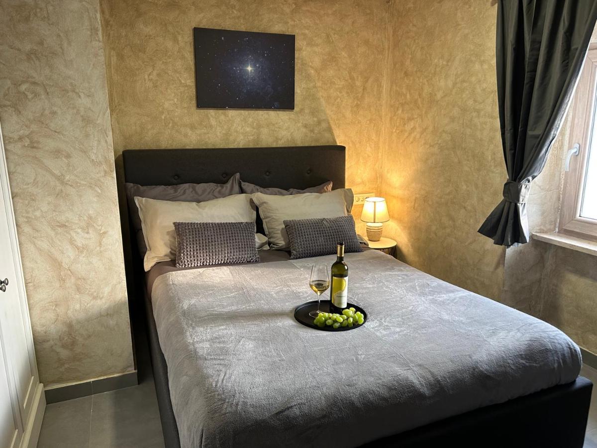 Vela & Vega Appartement Višnjan Buitenkant foto