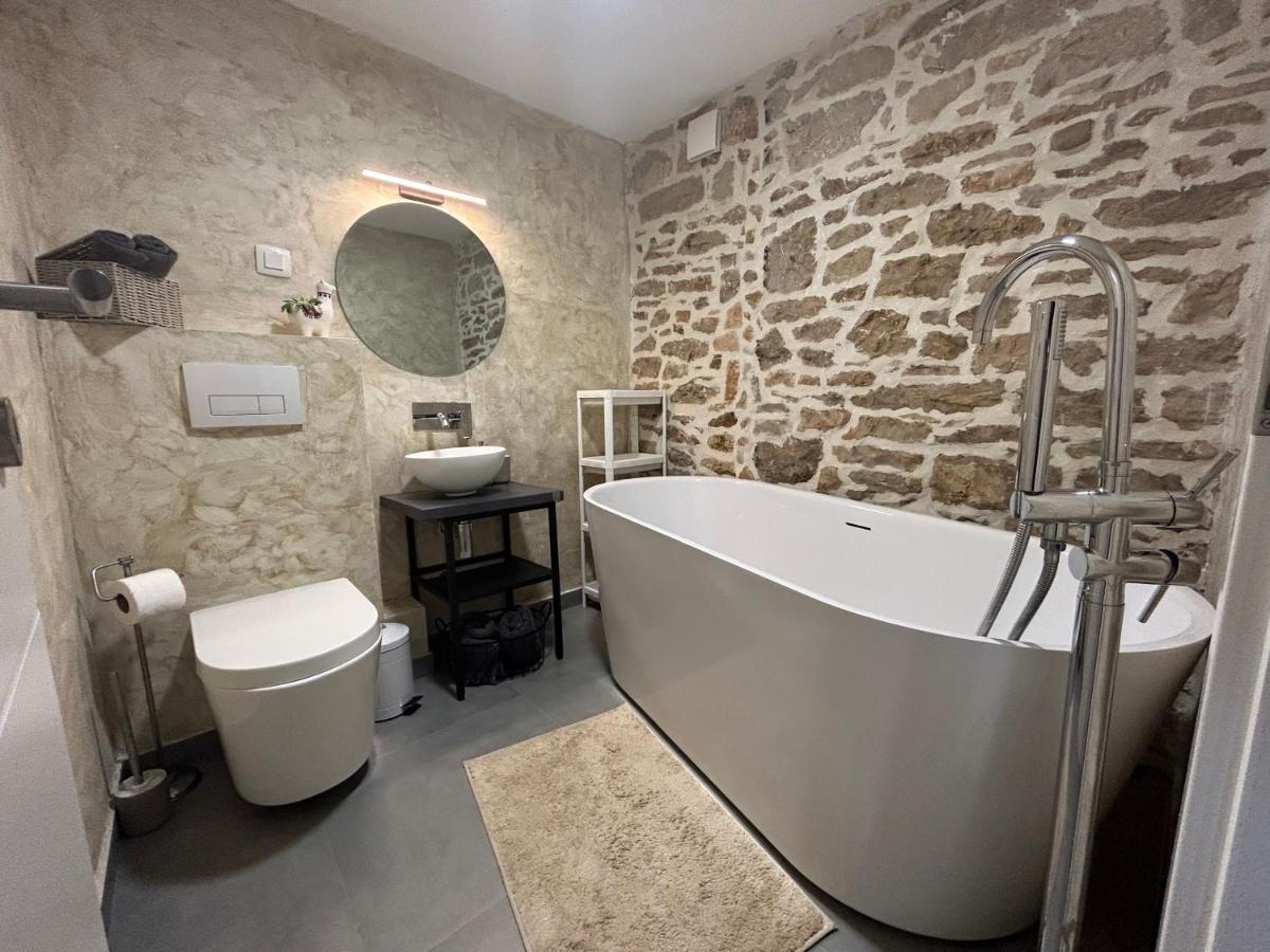 Vela & Vega Appartement Višnjan Buitenkant foto